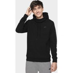 Bluza męska BLM070 - głęboka czerń. Bluzy męskie s, bez wzorów, z bawełny, z kapturem, bez rękawów, z kapturem. W wyprzedaży za 149,99 zł.