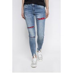 Tally Weijl - Jeansy Zoe. Niebieskie jeansy damskie rurki marki TALLY WEIJL, z obniżonym stanem. W wyprzedaży za 139,90 zł.