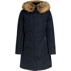 Kurtka WOOLRICH LUXURY BOULDER. Niebieskie kurtki damskie Woolrich, bez wzorów, z tkaniny, eleganckie, bez kaptura. W wyprzedaży za 4192,00 zł.