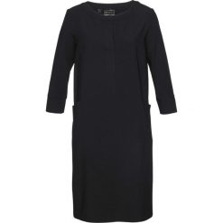 Sukienka bonprix czarny. Czarne sukienki damskie bonprix, bez wzorów, bez kołnierzyka, bez rękawów. Za 119,99 zł.