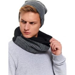 Komin męski. Szare szaliki męskie Top Secret, na zimę, w paski, z dzianiny. W wyprzedaży za 24,99 zł.