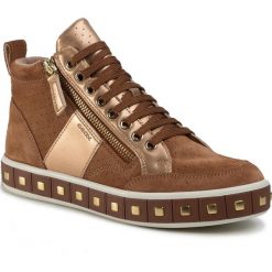 Sneakersy GEOX - D Leelu'G D94FFG 022NF C6NB6 Cognac/Lt Bronze. Pomarańczowe półbuty damskie Geox, z zamszu. W wyprzedaży za 429,00 zł.