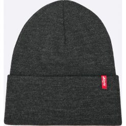 Levi's - Czapka. Szare czapki męskie Levi's®, bez wzorów, z dzianiny. W wyprzedaży za 79,90 zł.