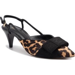 Sandały MICHAEL MICHAEL KORS - Ames Closed Toe 40T9AMMP1H Nat/Blk. Pomarańczowe klapki damskie MICHAEL Michael Kors, z aplikacjami, ze skóry, bez obcasa, na obcasie. W wyprzedaży za 449,00 zł.
