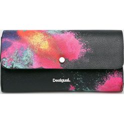 Desigual - Portfel. Czarne portfele damskie Desigual, bez wzorów, ze skóry ekologicznej. W wyprzedaży za 219,90 zł.