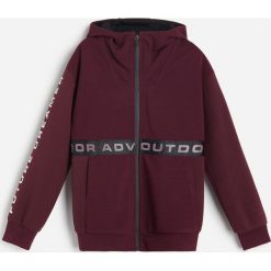 Bluza z kapturem i napisami -. Bluzy męskie Reserved, z napisami, z kapturem, bez rękawów, z kapturem. Za 79,99 zł.