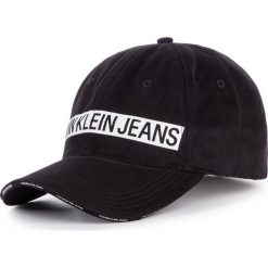 Czapka z daszkiem CALVIN KLEIN JEANS - J Logo Tape Cap K50K504874 016. Czarne czapki męskie Calvin Klein Jeans, bez wzorów, z bawełny. W wyprzedaży za 109,00 zł.