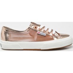Superga - Tenisówki. Pomarańczowe trampki i tenisówki damskie Superga, bez wzorów, z gumy, na sznurówki. W wyprzedaży za 139,90 zł.