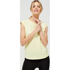 Bluzka basic. Żółte bluzki damskie Moodo, s. Za 7,99 zł.