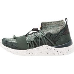 Woden THYRA LOW JR Tenisówki i Trampki wysokie dark forest. Zielone trampki dziewczęce marki Woden, ze skóry. W wyprzedaży za 265,30 zł.