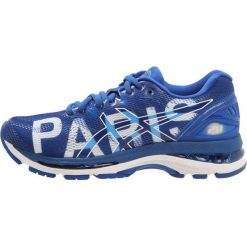 ASICS GELNIMBUS 20 PARIS MARATHON Obuwie do biegania treningowe blue. Niebieskie buty do biegania damskie Asics, z materiału. Za 739,00 zł.