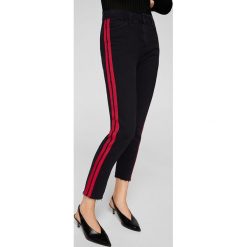 Mango - Jeansy Redline. Szare rurki damskie marki Mango. W wyprzedaży za 119,90 zł.
