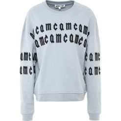 McQ Alexander McQueen SLOUCH Bluza light blue. Niebieskie bluzy damskie marki McQ Alexander McQueen, xl, bez wzorów, z elastanu, bez rękawów, bez kaptura. W wyprzedaży za 443,60 zł.