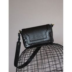 Damska skórzana torebka Mini Modern Mamba. Torebki klasyczne damskie Pakamera, bez wzorów, na ramię, bez dodatków. Za 490,00 zł.