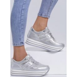 Srebrne Sneakersy Airline. Szare półbuty damskie Inny, z aplikacjami, bez obcasa, na platformie, na sznurówki. Za 54,99 zł.
