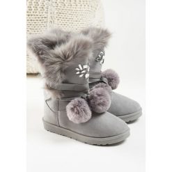 Szare Śniegowce Ice Queen. Szare śniegowce damskie Born2be, z futra, bez zapięcia. Za 79,99 zł.