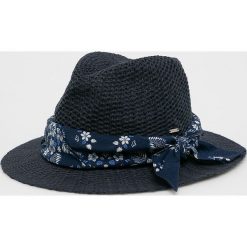 Pepe Jeans - Kapelusz Juana. Niebieskie kapelusze damskie Pepe Jeans, bez wzorów, z bawełny. W wyprzedaży za 99,90 zł.