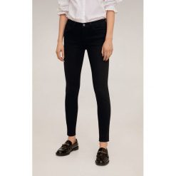 Mango - Jeansy Kim. Szare rurki damskie Mango, bez wzorów, z elastanu, z obniżonym stanem. W wyprzedaży za 95,90 zł.