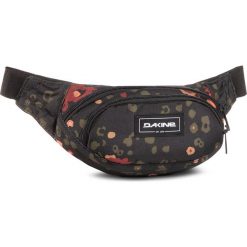 Saszetka nerka DAKINE - Hip Pack 8130200 Begonia. Czarne torby męskie skórzane Dakine, bez wzorów, z materiału, młodzieżowe. Za 99,00 zł.