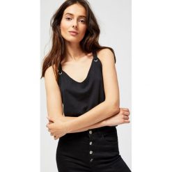 Top typu oversize. Bluzki damskie Moodo, xs, bez wzorów, bez kołnierzyka. Za 9,99 zł.