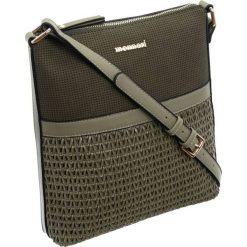 Listonoszka damska torebka Monnari 2990 zielona. Zielone listonoszki damskie Monnari, w paski, ze skóry ekologicznej, eleganckie, bez dodatków. Za 129,00 zł.