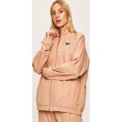 Reebok Classic - Kurtka x Gigi Hadid. Brązowe kurtki damskie Reebok Classic, s, bez wzorów, z bawełny, krótkie, bez kaptura. W wyprzedaży za 279,90 zł.