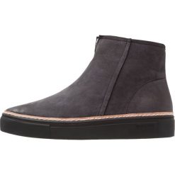 Botki damskie lity: Blackstone Botki na platformie black