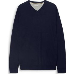 Sweter w kolorze granatowym. Niebieskie swetry męskie Esprit Men, s, bez wzorów, z kaszmiru, bez kołnierzyka, bez kaptura. W wyprzedaży za 65,95 zł.