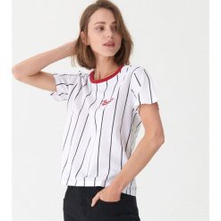 T-shirt w paski - Biały. Białe t-shirty damskie House, s, w paski, bez kołnierzyka. Za 39,99 zł.