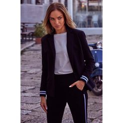 Czarny Klasyczny Dzianinowy Żakiet w Sportowym Stylu. Czarne marynarki damskie Moe, s, bez wzorów, z elastanu. Za 194,90 zł.
