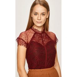 Morgan - Bluzka. Brązowe bluzki damskie Morgan, s, w koronkowe wzory, z elastanu, ze stójką, z krótkim rękawem. Za 179,90 zł.