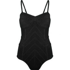 Guess Marciano Body. Bluzki damskie Guess, z aplikacjami, z tkaniny, bez kołnierzyka, bez rękawów. Za 179,00 zł.