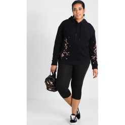 Bluzy rozpinane damskie: Only Carmakoma CARSANNE HOOD Bluza black
