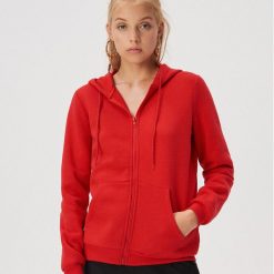 Bluza basic z kapturem - Czerwony. Czerwone bluzy damskie Sinsay, s, bez wzorów, bez rękawów, z kapturem. Za 49,99 zł.