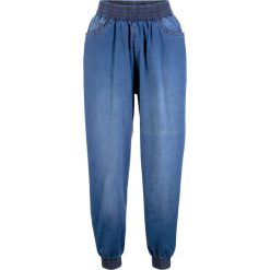 Dżinsy Baggy z wygodnym paskiem Loose Fit bonprix niebieski "stone”. Niebieskie jeansy damskie bonprix, bez wzorów, z jeansu. Za 119,99 zł.