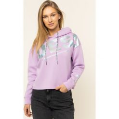 Bluza Guess Isadora W01Q88 K7UW0. Białe bluzy damskie Guess, xs, z aplikacjami, z elastanu, bez rękawów, bez kaptura. W wyprzedaży za 299,00 zł.