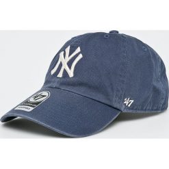 47brand - Czapka New York Yankees. Szare czapki z daszkiem męskie marki 47brand. Za 99,90 zł.