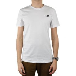 4F Men's T-shirt NOSH4-TSM003-10S. Białe t-shirty męskie 4f, s, bez wzorów, z bawełny, bez kołnierzyka. Za 39,99 zł.