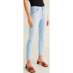 Mango - Jeansy Isa. Jeansy damskie Mango. W wyprzedaży za 99,90 zł.