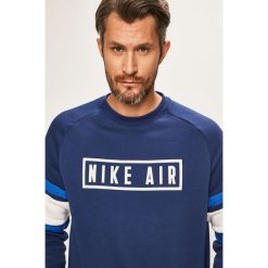 Nike Sportswear - Bluza. Czarne bluzy męskie Nike Sportswear, xl, z aplikacjami, z elastanu, z okrągłym kołnierzem, bez rękawów, bez kaptura. Za 259,90 zł.
