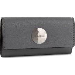 Portfele damskie: Duży Portfel Damski CALVIN KLEIN BLACK LABEL – Olivia Large Trifold K60K603216 002