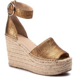 Espadryle GUESS - Kaleey FL6KLY LEM04 RUST. Żółte espadryle damskie Guess, z aplikacjami, ze skóry, bez obcasa, na obcasie. W wyprzedaży za 469,00 zł.
