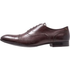 Base London VIOLA Eleganckie buty brown. Pomarańczowe buty wizytowe męskie marki Base London, ze skóry, na sznurówki. Za 399,00 zł.