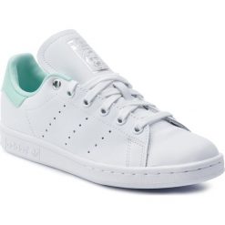 Buty adidas - Stan Smith W G27908 Ftwwht/Silvmt/Clemin. Białe buty sportowe damskie Adidas, na co dzień, bez wzorów, ze skóry ekologicznej, bez obcasa, na płaskiej podeszwie, bez zapięcia. Za 399,00 zł.