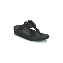 Japonki FitFlop HONEYBEE JEWELLED TOE THONG SANDALS. Czarne klapki damskie marki FitFlop, bez wzorów, bez obcasa. Za 367,20 zł.