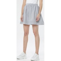 Ciemnoszara Spódnica Jackie. Szare spódniczki damskie Born2be, s, bez wzorów, mini. W wyprzedaży za 44,99 zł.