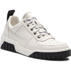 Sneakersy DIESEL - S-Rua Lc Y01824 PR013 T1015 Star White. Białe sneakersy męskie Diesel, na co dzień, bez wzorów, ze skóry, retro, bez zapięcia. W wyprzedaży za 459,00 zł.