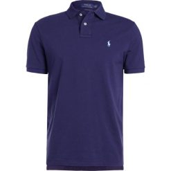 Polo Ralph Lauren CUSTOM SLIM FIT Koszulka polo newport navy. Niebieskie koszulki polo Polo Ralph Lauren, m, z bawełny. Za 419,00 zł.