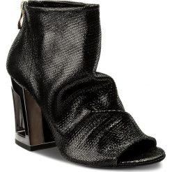 Buty zimowe damskie: Botki ROBERTO – 613 Czarne Oczka