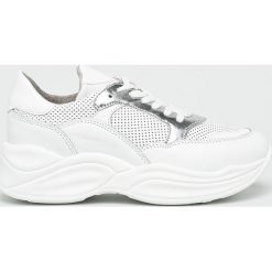 Tamaris - Buty. Białe buty sportowe damskie Tamaris, bez wzorów, ze skóry, sportowe. W wyprzedaży za 199,90 zł.